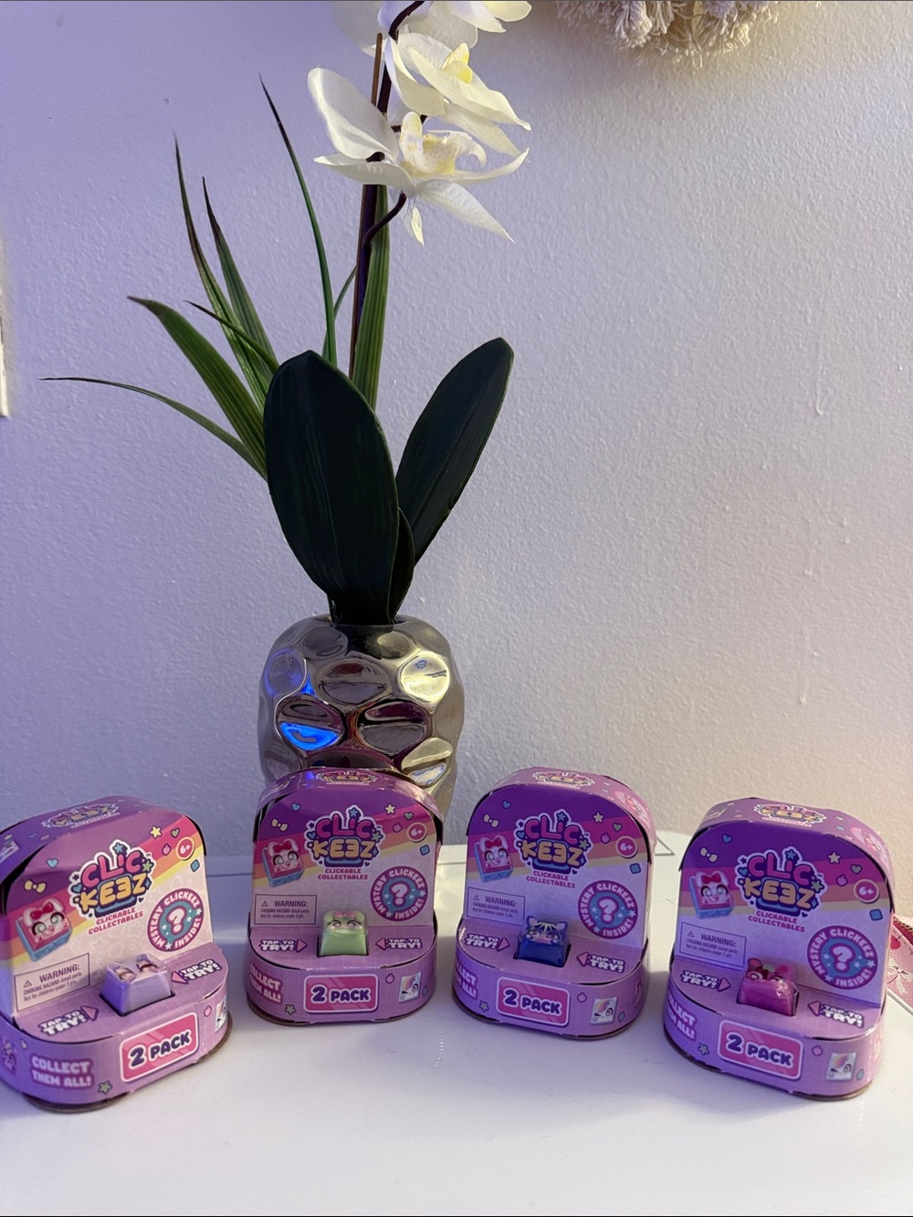 Set of 4 Clic Keez 2 packs each NEW